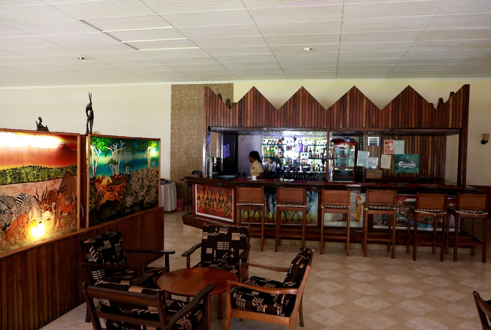 The Equator Hotel 44/60