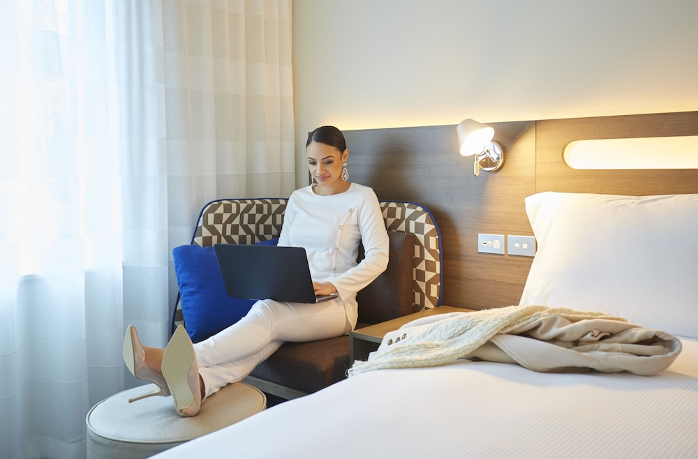 Holiday Inn Express Sydney Macquarie Park 24/54