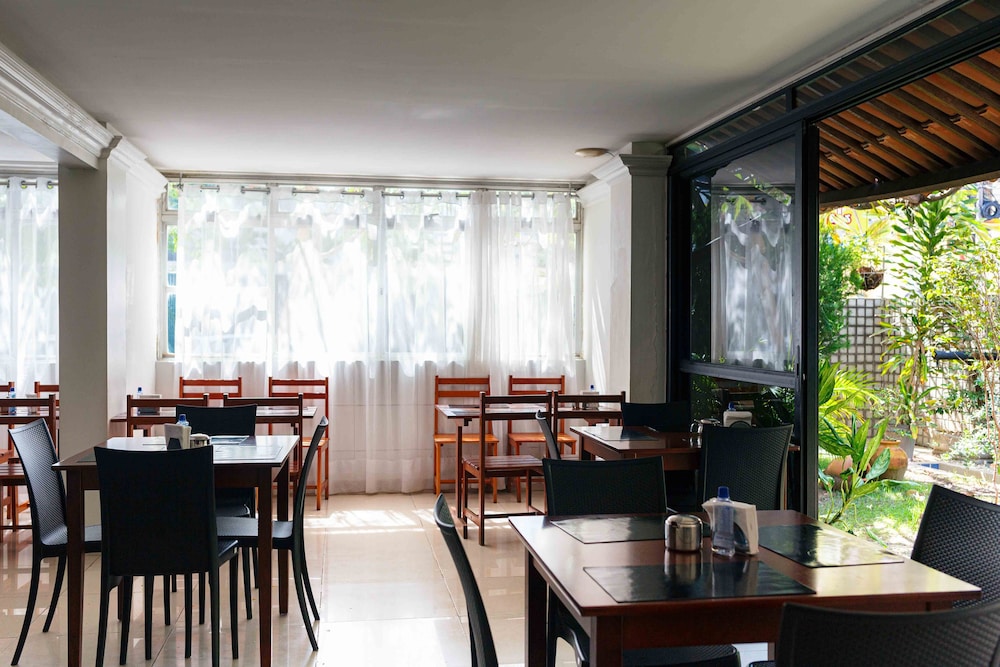 Tropico Praia Hotel 34/50