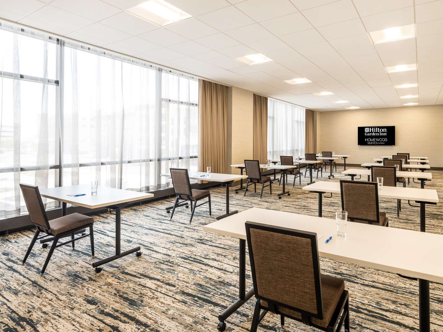 Hilton Garden Inn Toledo Downtown OH 23/25