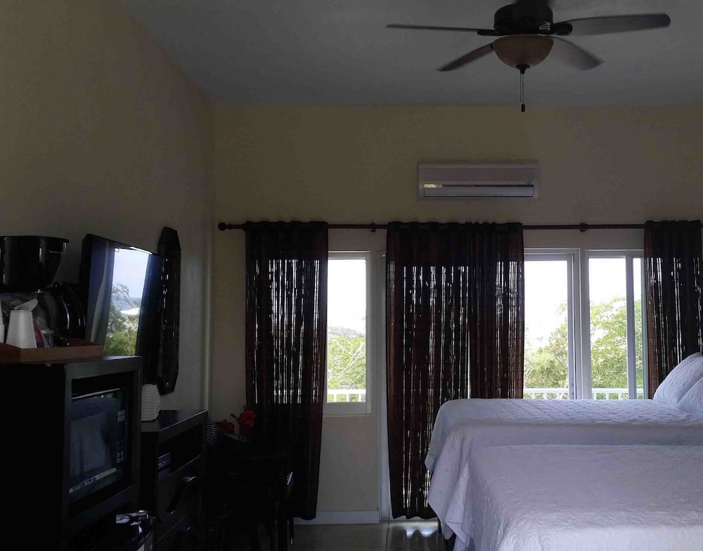 Harbor Breeze Villas 14/64