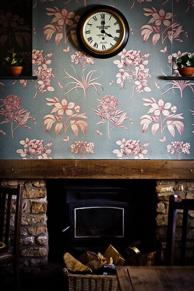 The Tollgate Inn 3/35