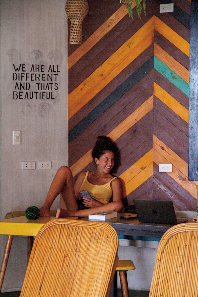 Happiness Hostel 6/50