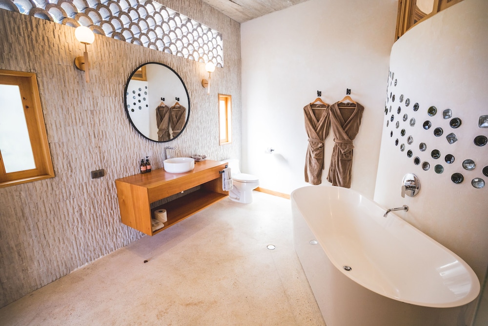Kula Maya Boutique Hotel & Spa 50/50