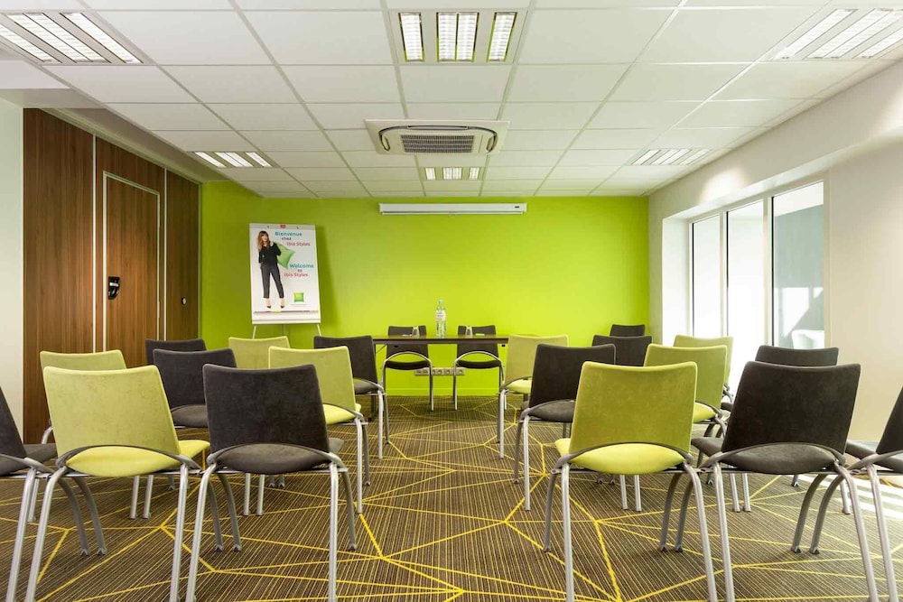 Ibis Styles Saumur Gare Centre 64/75