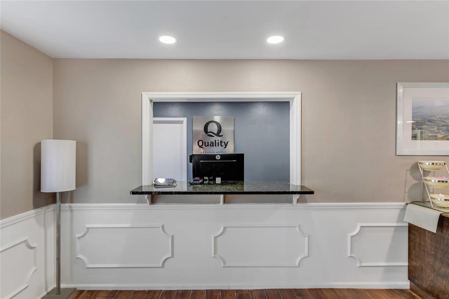 Quality Inn Laurinburg, NC 4/44