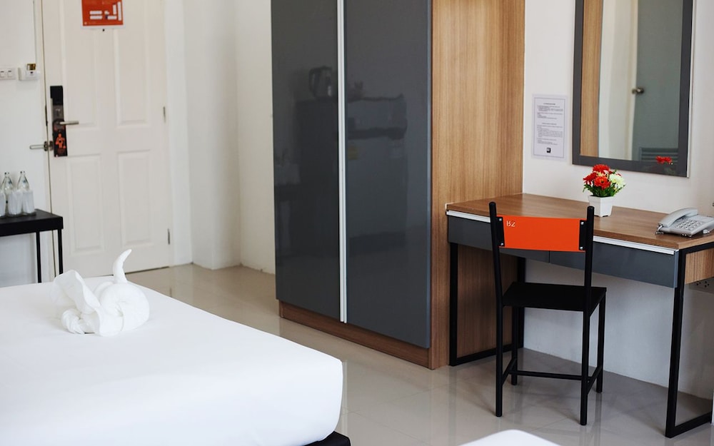 B2 Korat Boutique & Budget Hotel 33/35