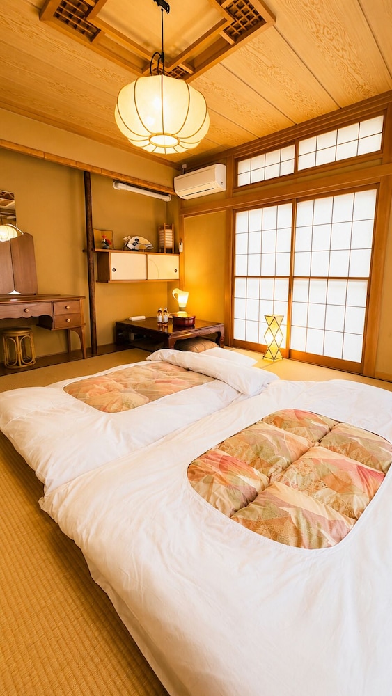 KUMO INN 13/50