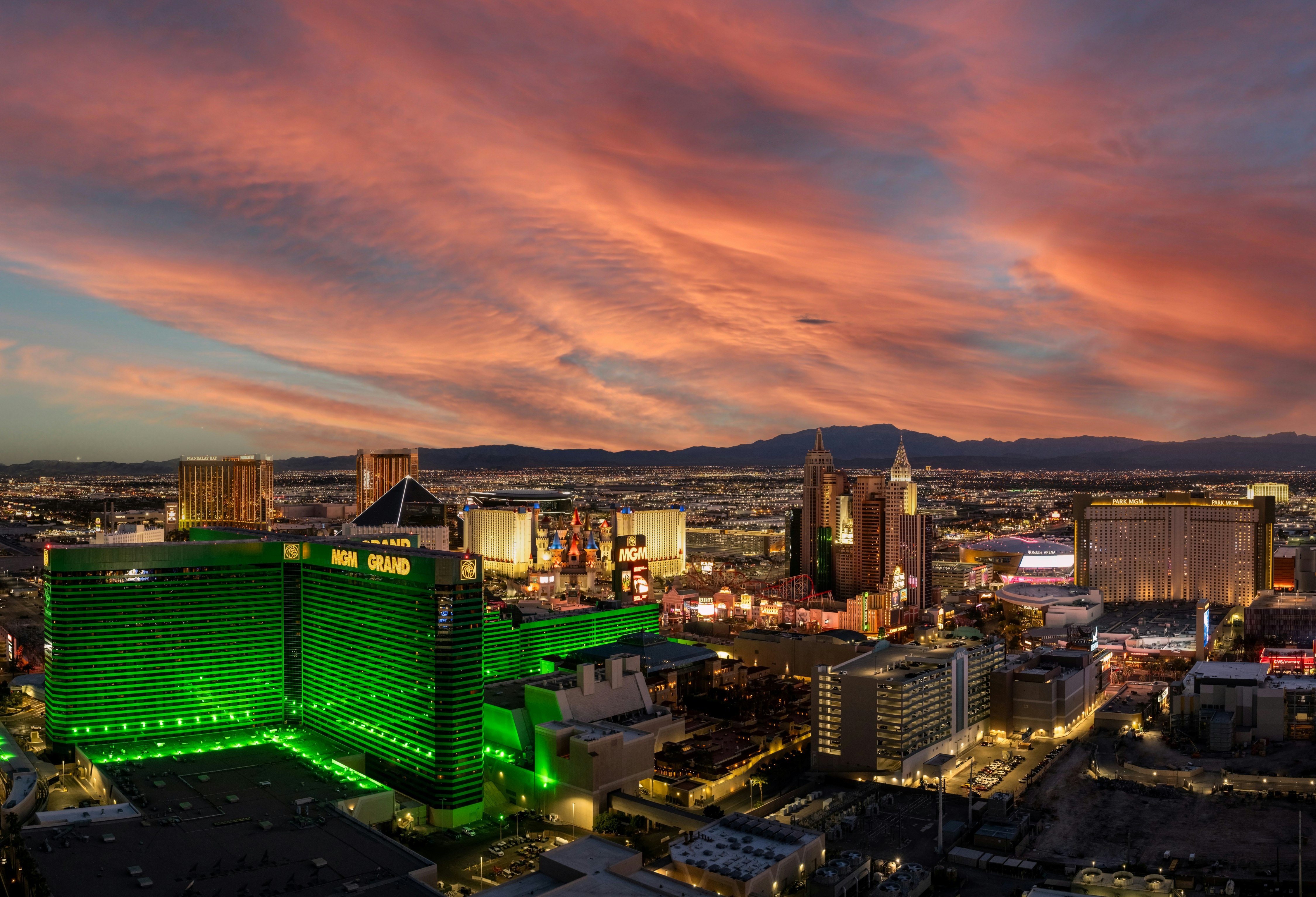 Skylofts At Mgm Grand Hotel 22/23