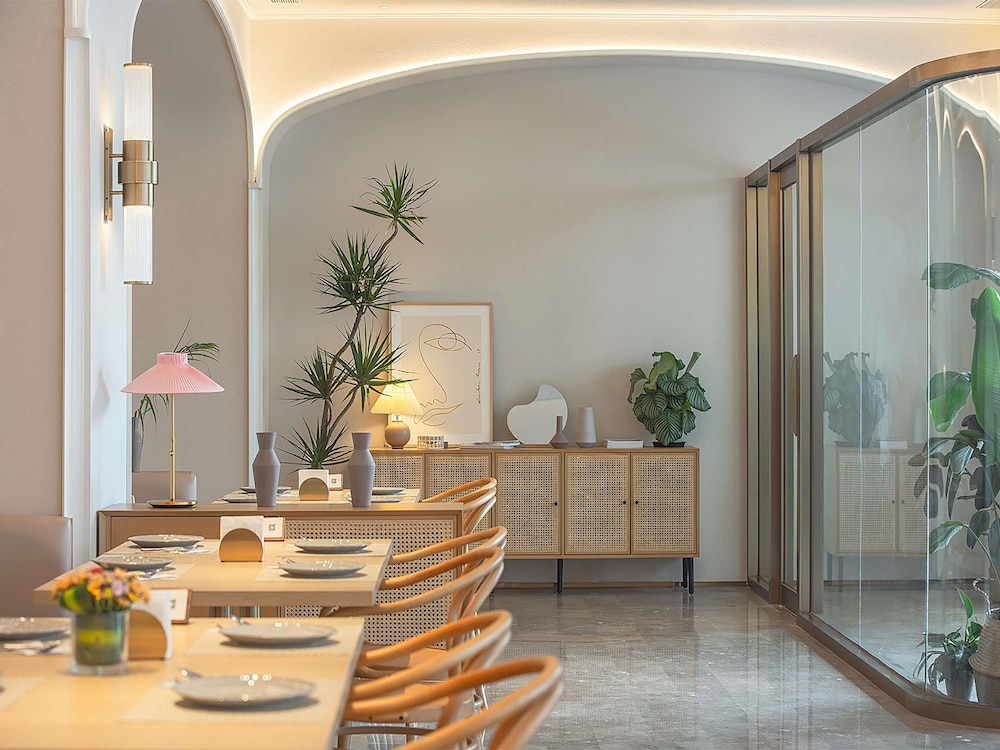 Mercure Xi'an High-tech Zone Center 16/62