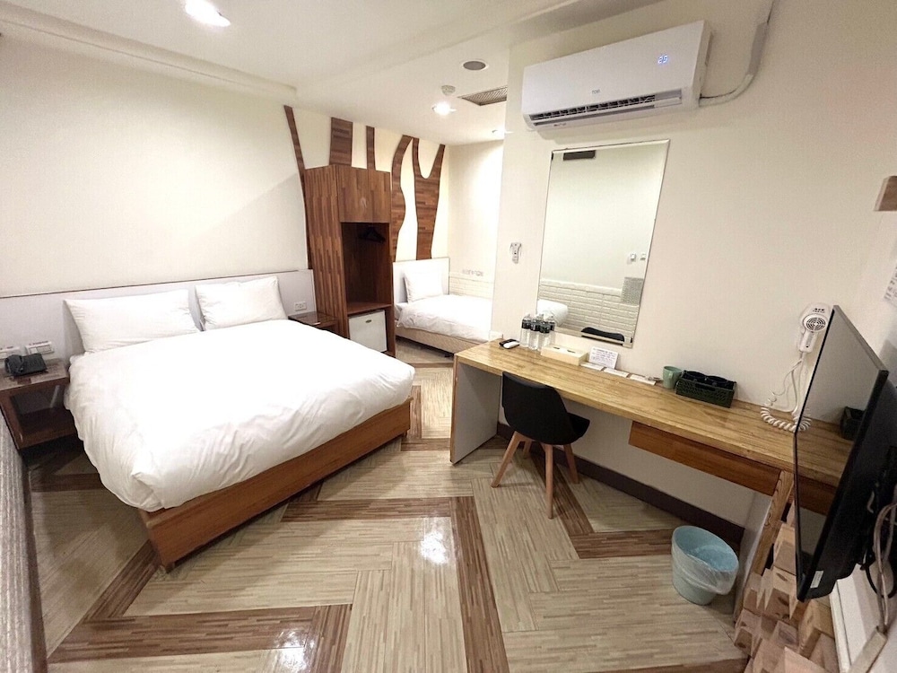 King Plaza Hotel 20/49