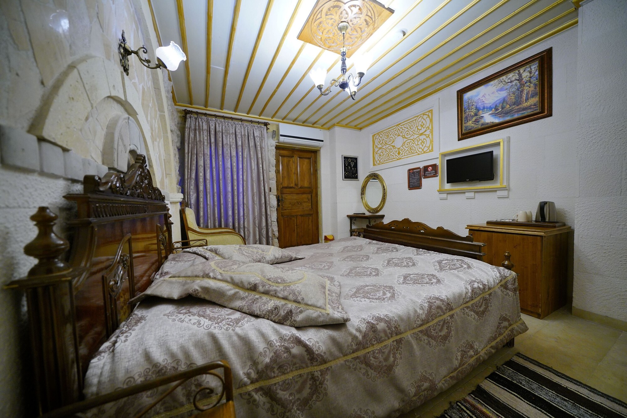 STONE, ECONOMY, DOUBLE BED, COURTYARD VIEW