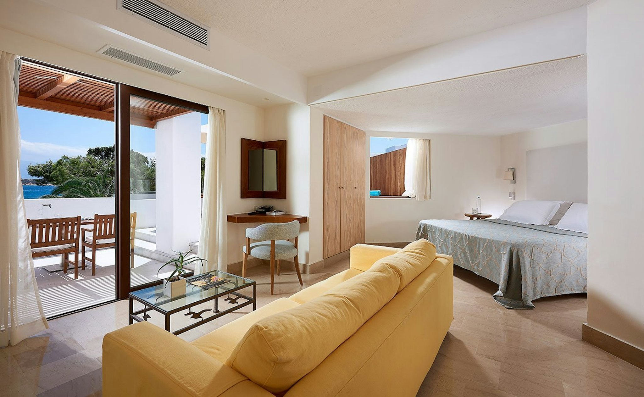 JUNIOR SUITE, SEA VIEW, OUTDOOR JETTED TUB