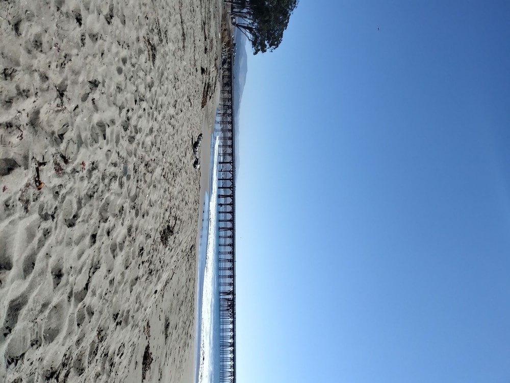 Beach Bungalow Inn and Suites 62/67