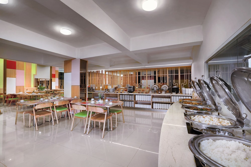 fave plus hotel Palembang 34/44