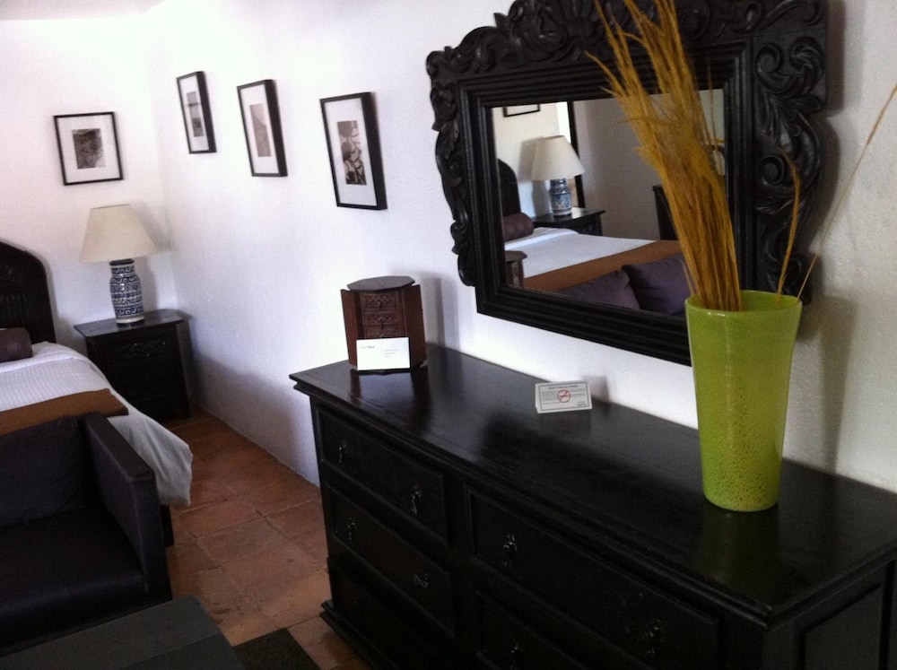 Los Agaves Hotel 43/52