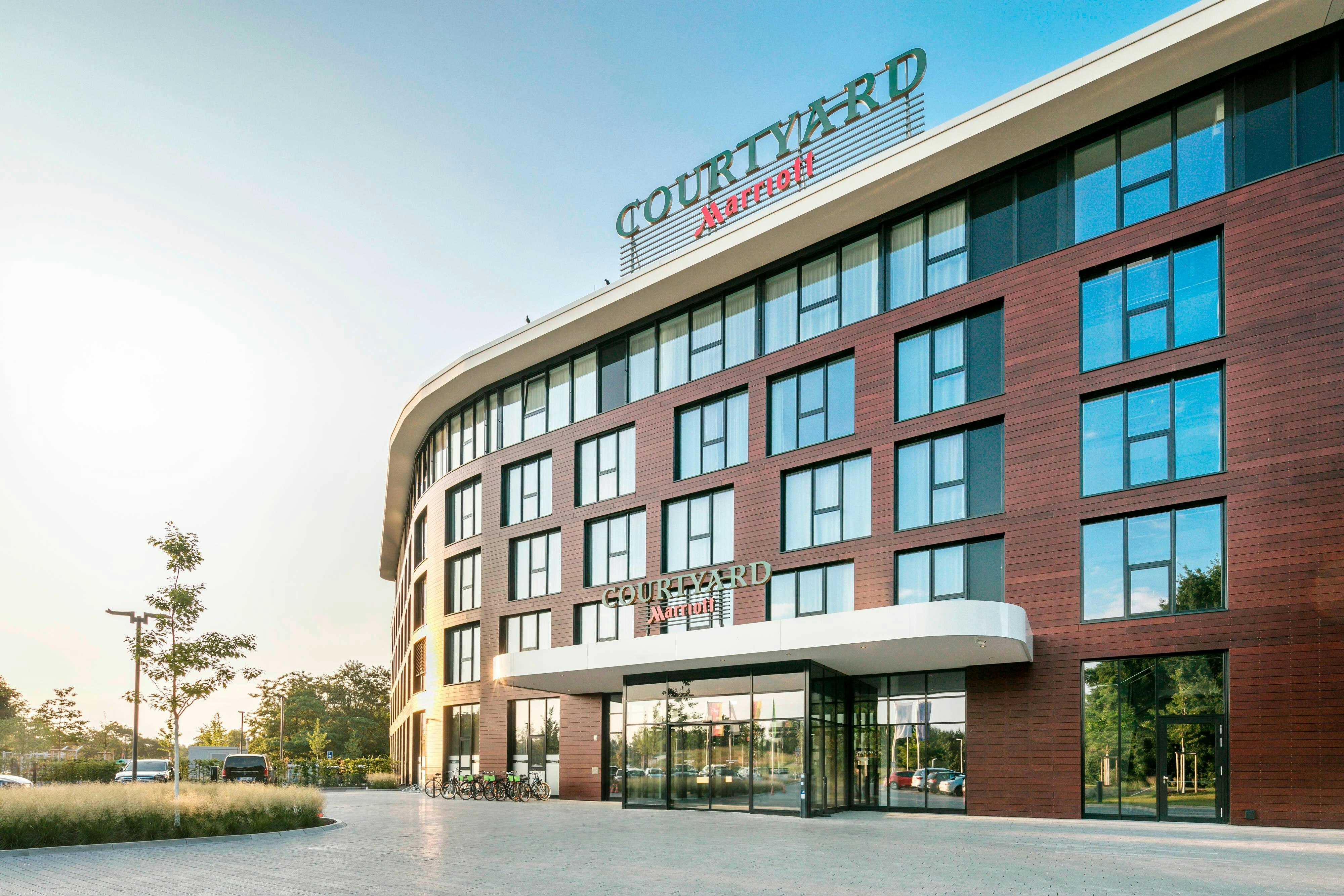 Courtyard Wolfsburg 1/57