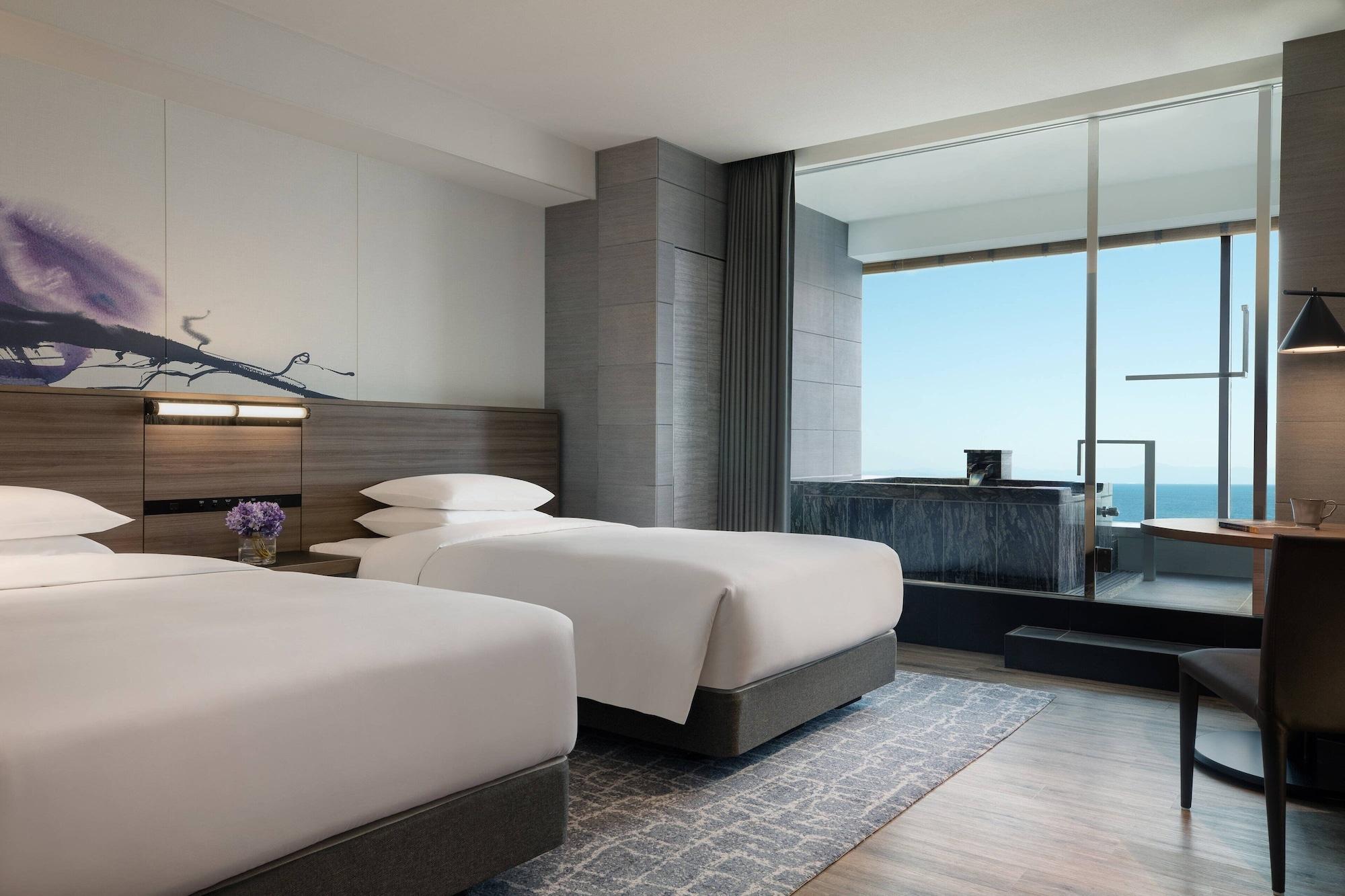 Room, Twin Beds, Lake View, Hot Spring Bath
