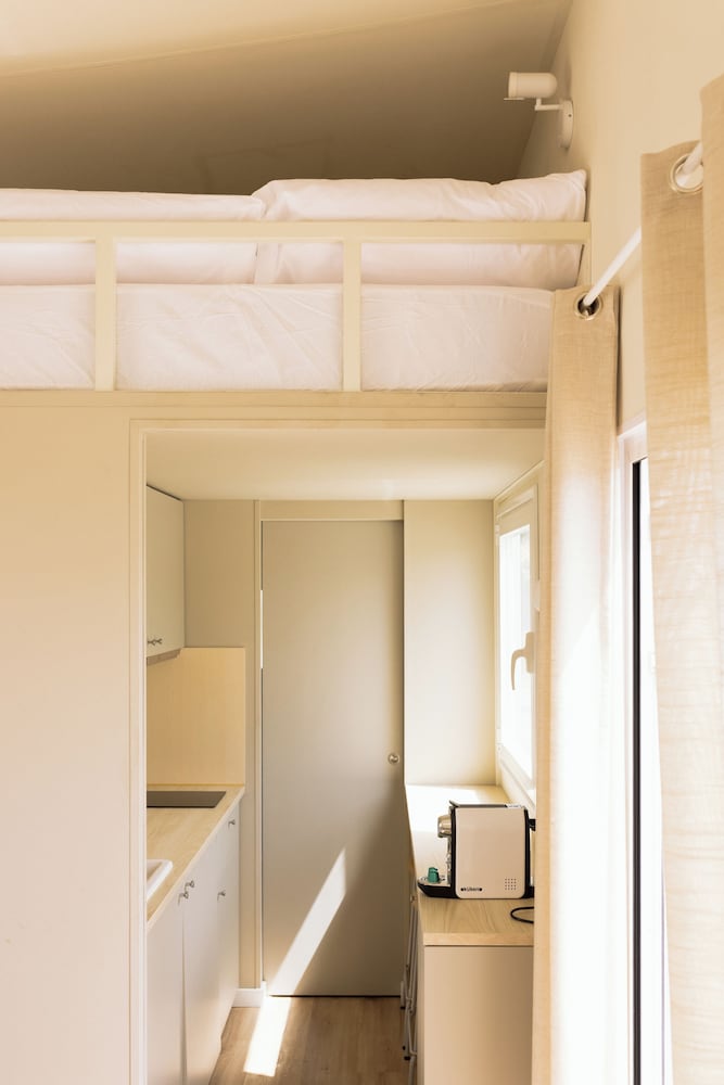 wecamp Cadaques 42/44