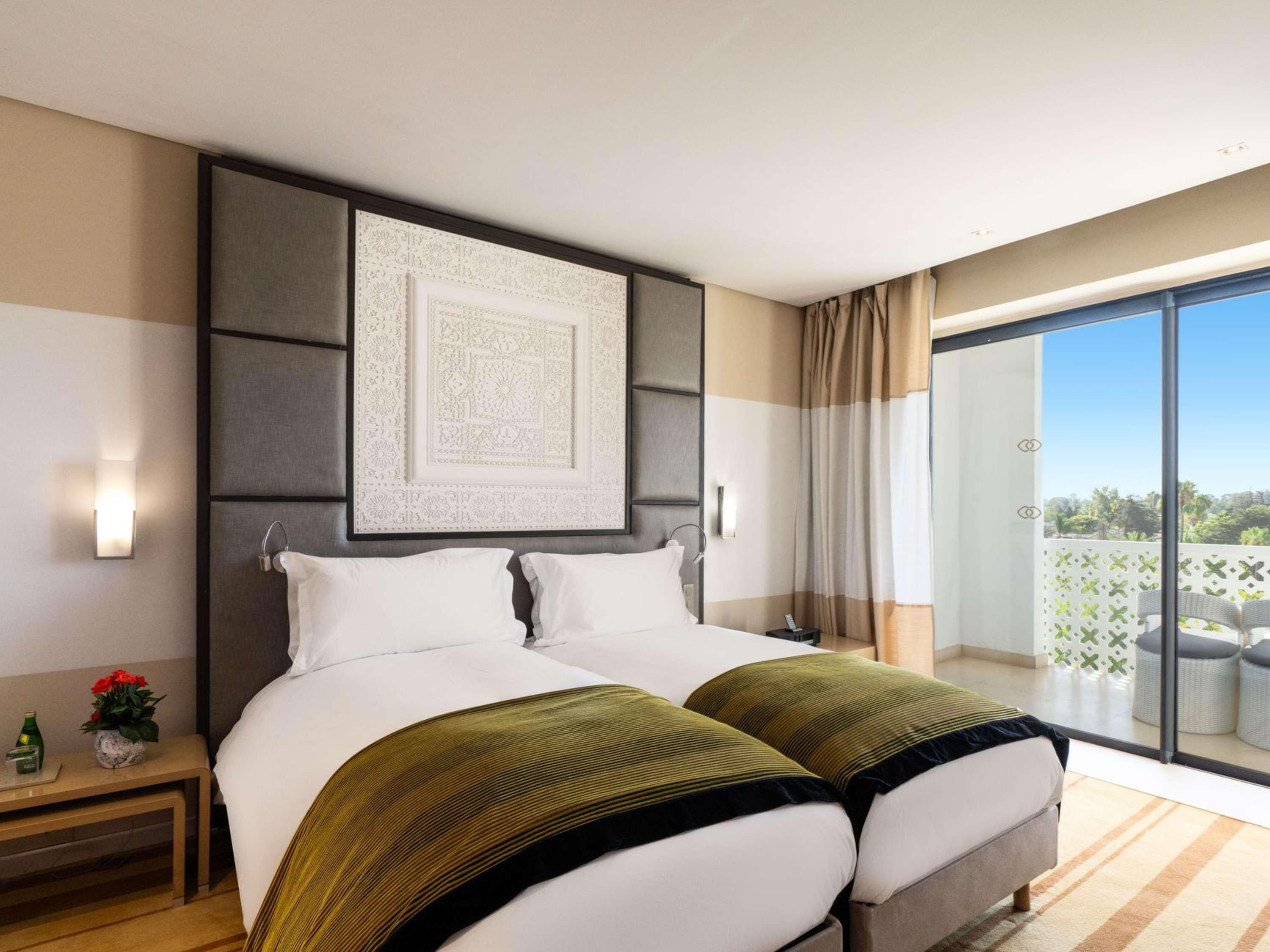 SUPERIOR, DOUBLE BED