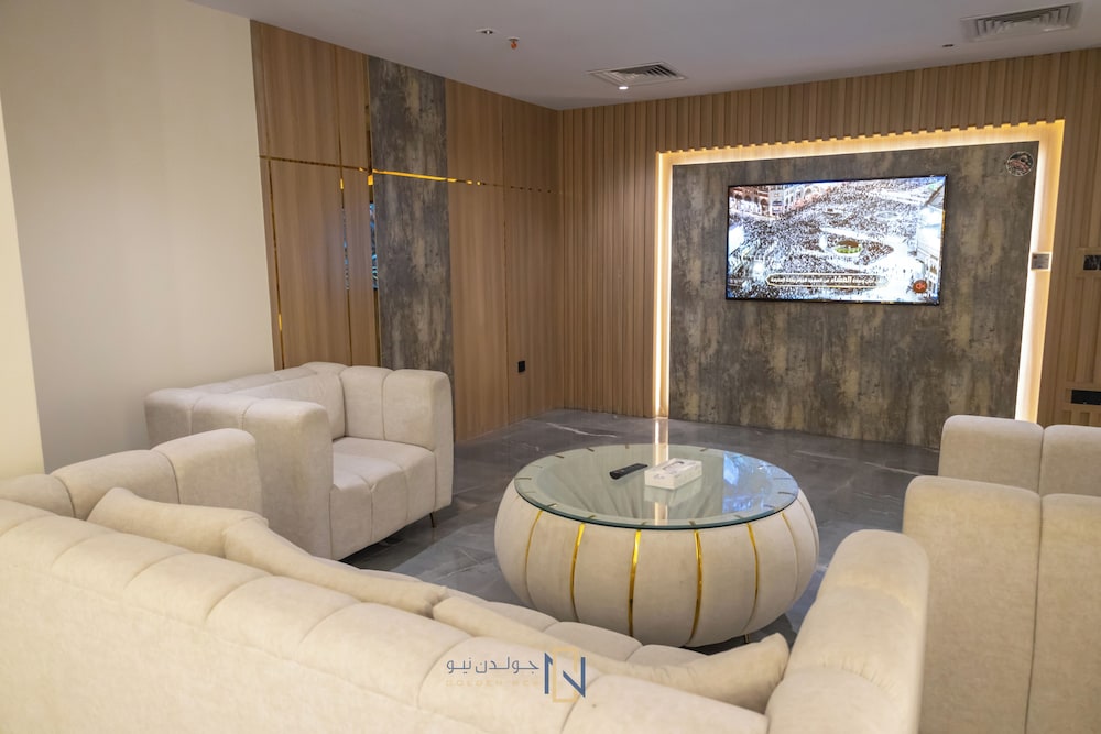 جولدن نيو جده(Golden New Quraish Jeddah) 24/32
