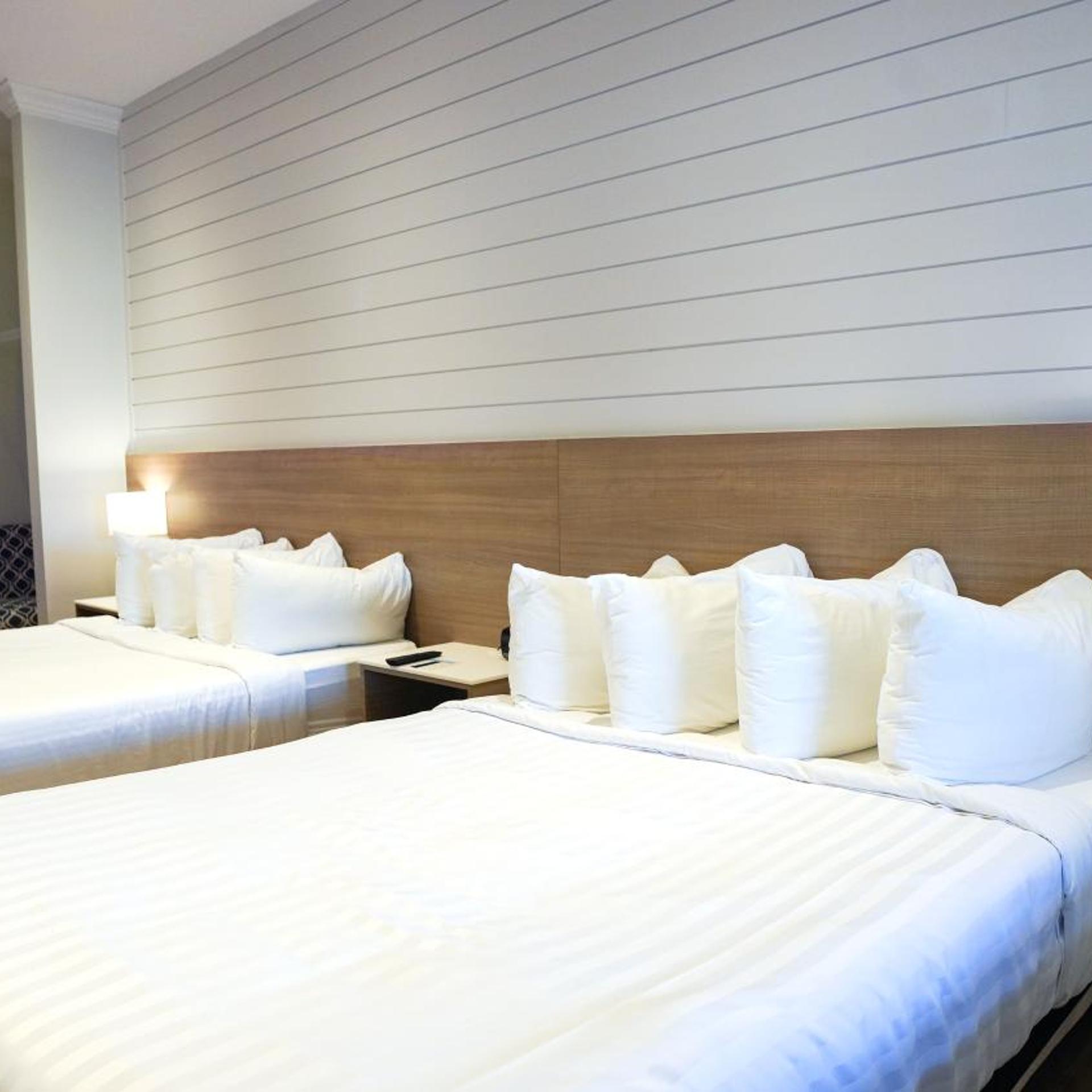 غرفة ديلوكس بسرير مزدوج، Colonial Hotel & Suites 7/10