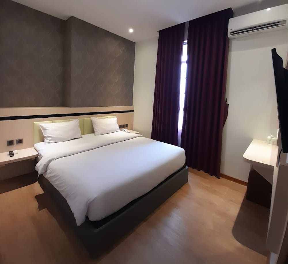 Blitz Hotel Batam Centre 17/37