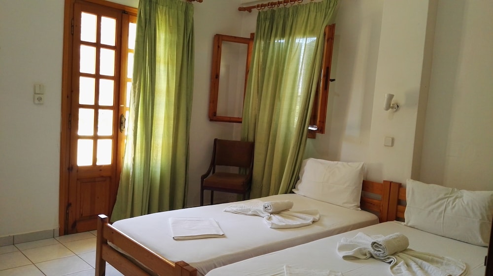 Dimitris Villa Hotel 20/67