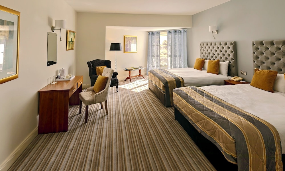 Brook Lodge Boutique Hotel 24/70