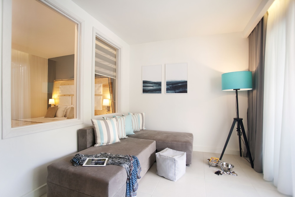Acrotel Athena Pallas and Residence 30/78