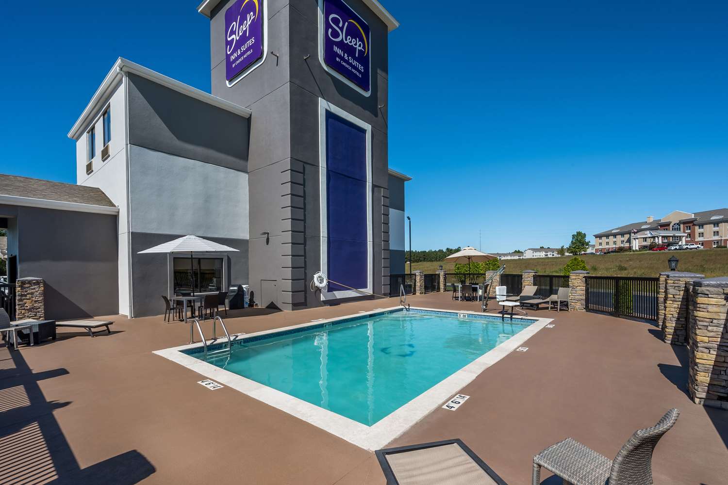 Sleep Inn & Suites Cullman I-65 exit 310 3/27