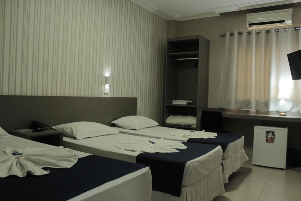 Astoria Hotel 30/68