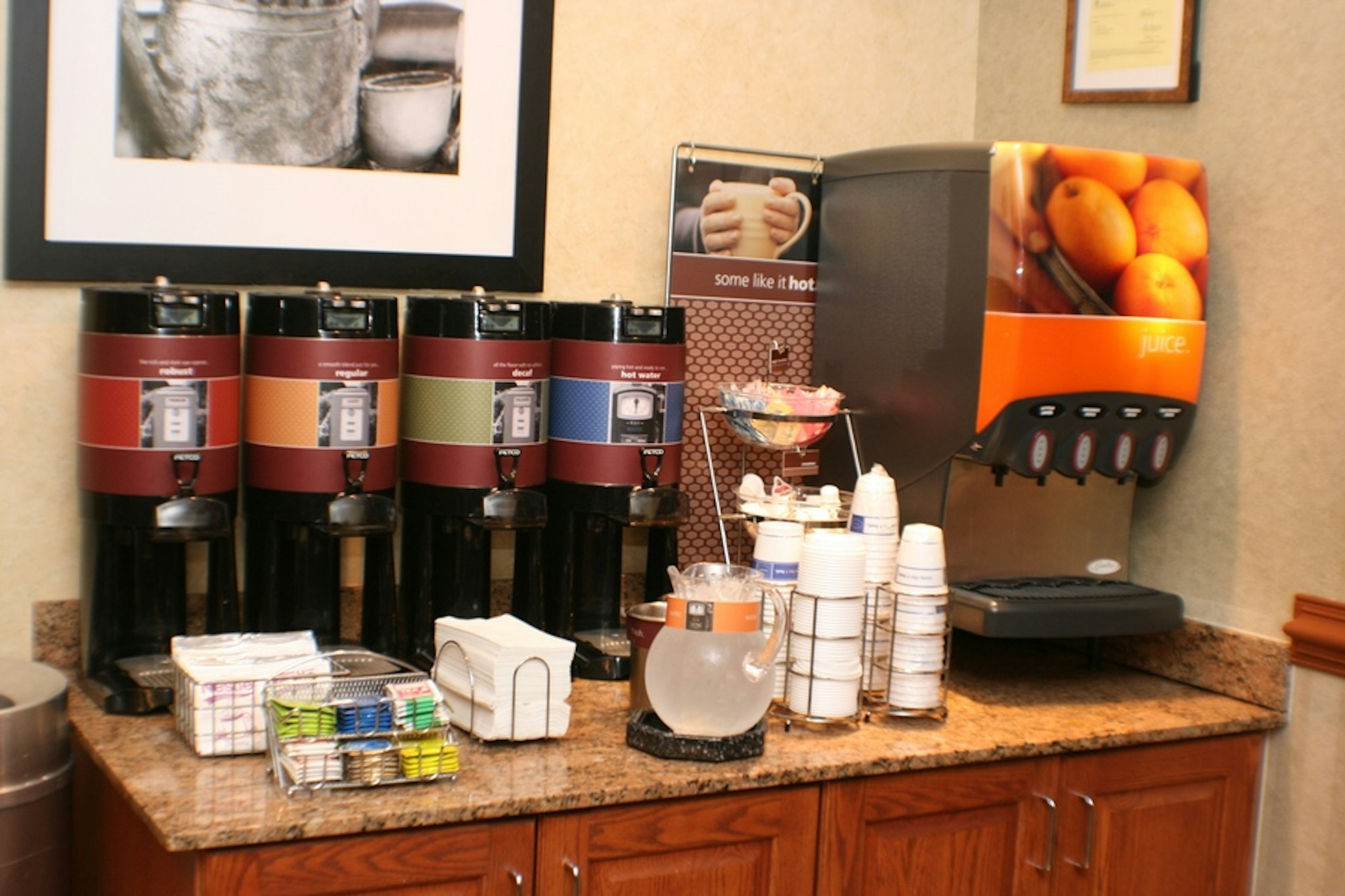 HAMPTON INN COLUMBIA 32/46