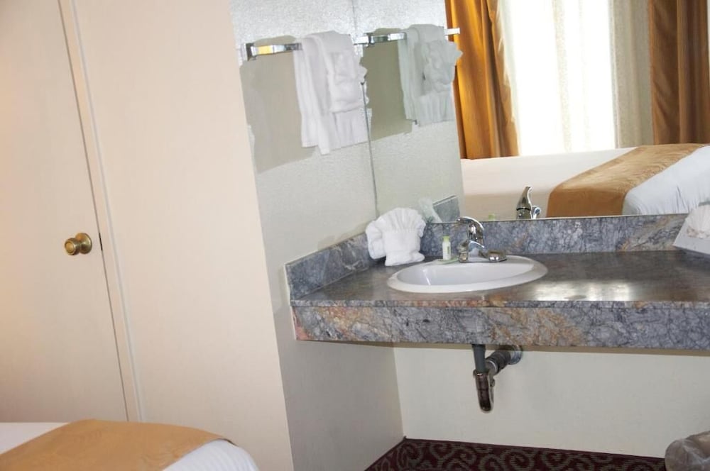 Barcelona Suites 14/46