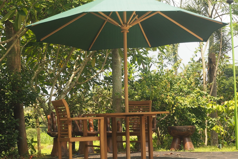 The Gecho Inn Country 43/50