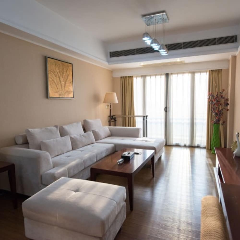 Yinfeng International Apartment 38/50
