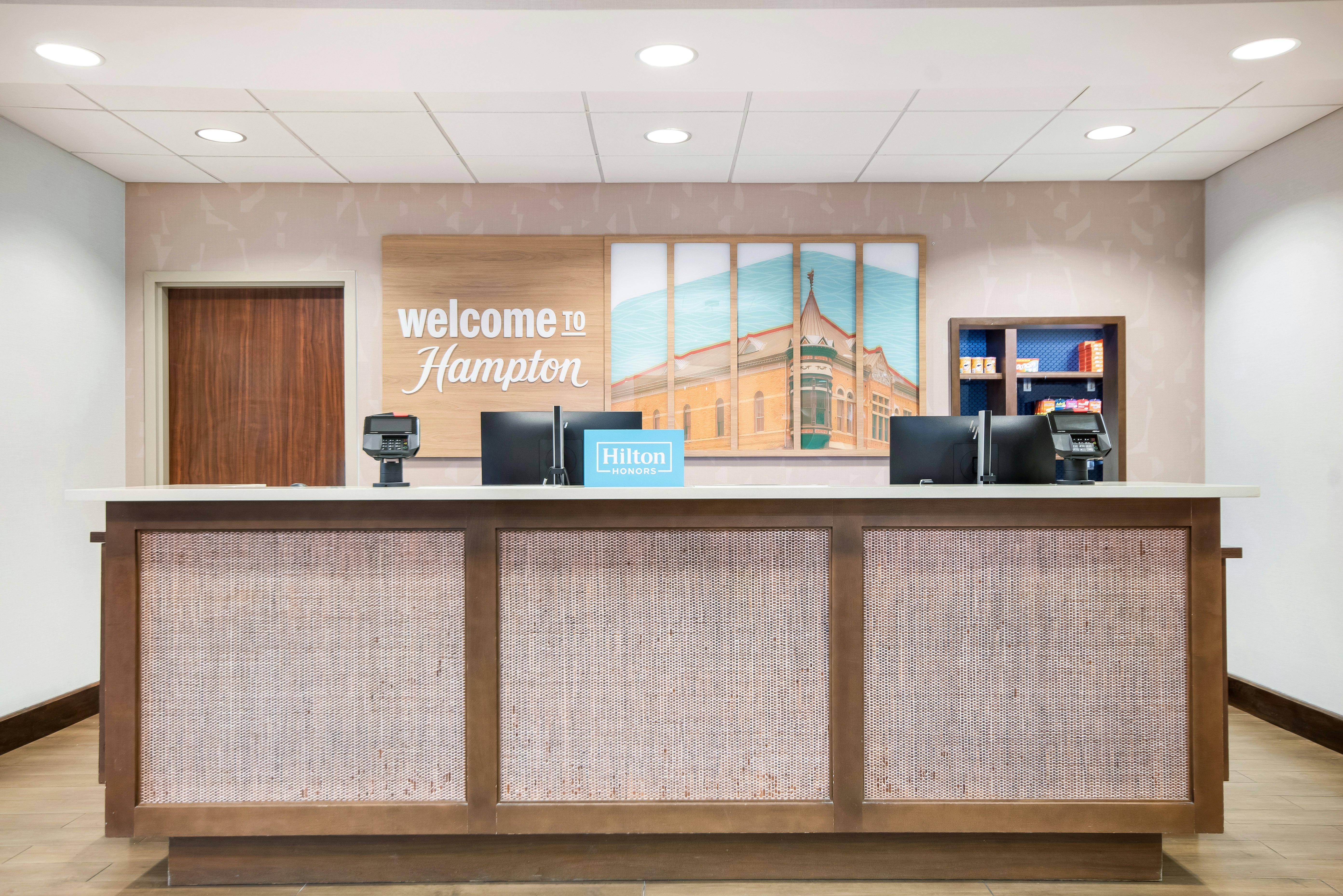 Hampton Inn Uvalde 2/33