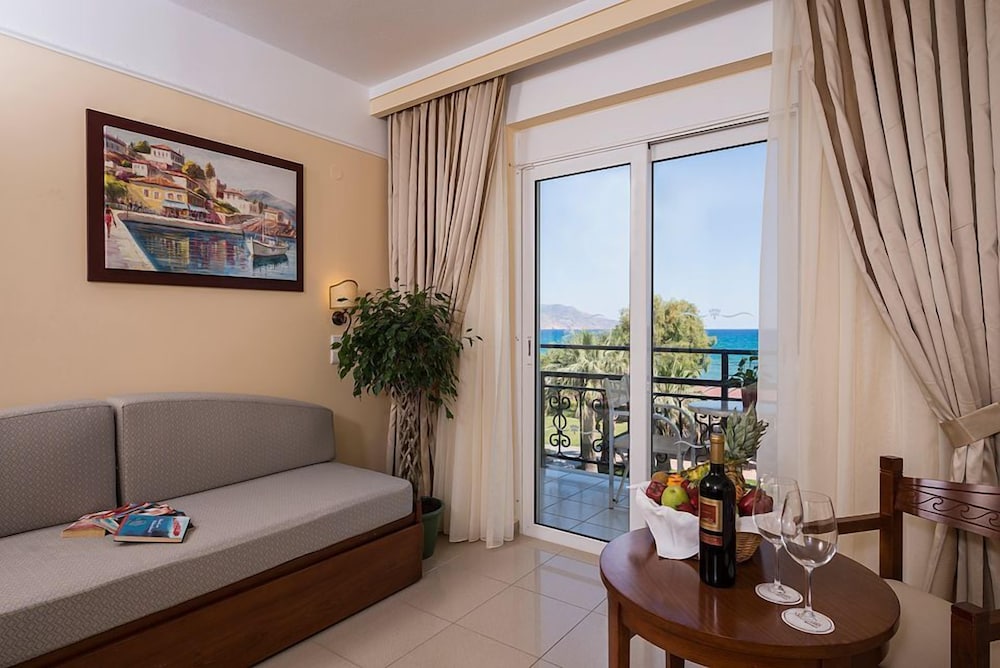 Vantaris Luxury Beach Resort 32/42