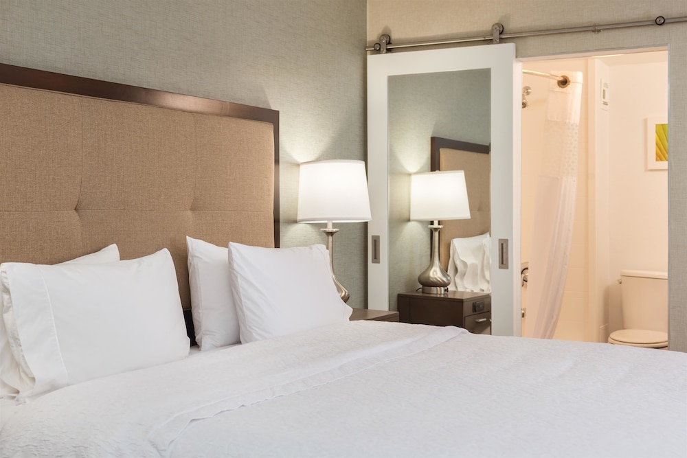 Hampton Inn Los Angeles West Covina 13/52