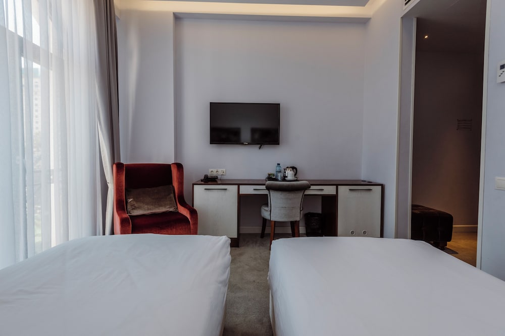 Golden Palace Batumi Hotel & Casino 15/50