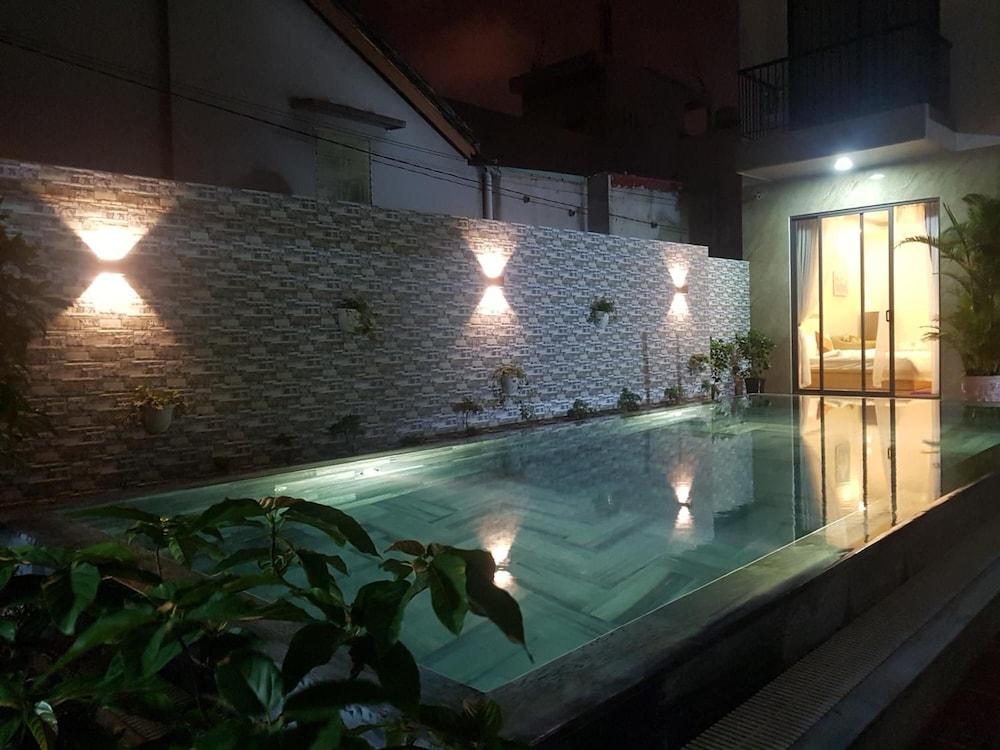 Ty House 34/50