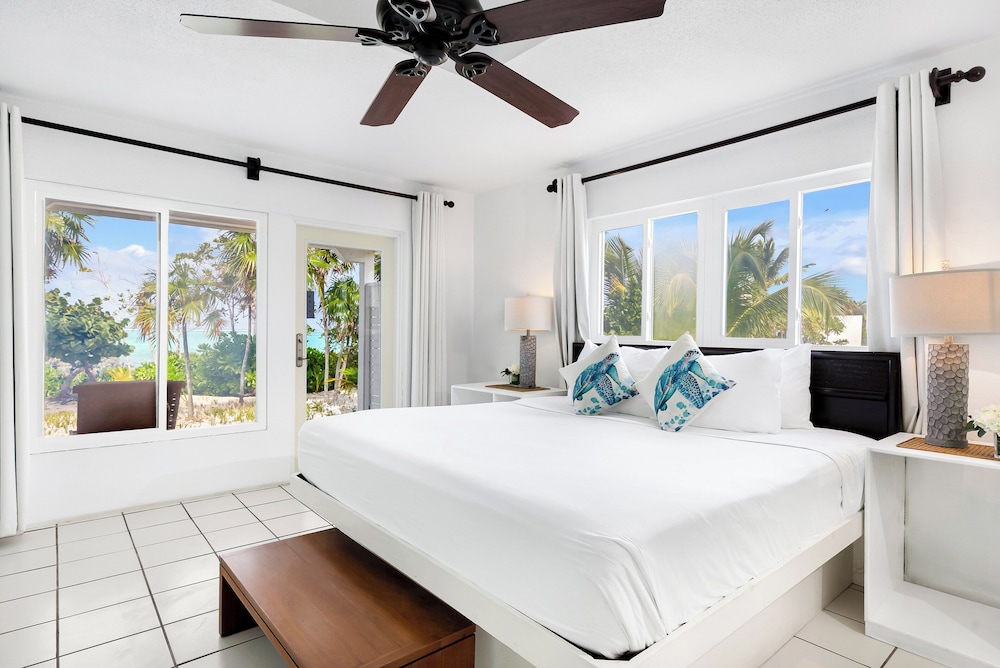 Pelican Beach Hotel 7/50