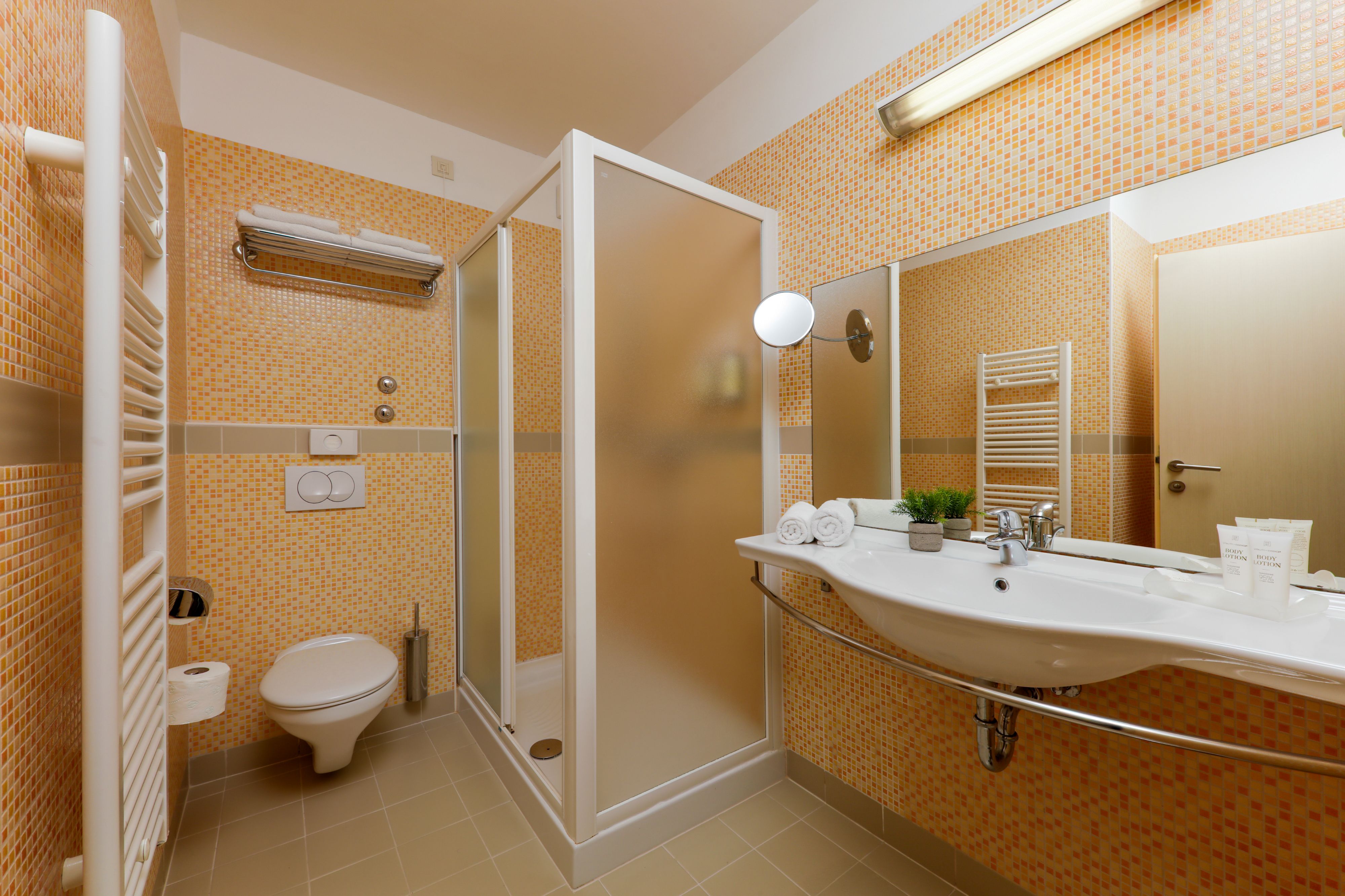 Premium, Twin Beds, Sea Side, Balcony، Hotel Aurora 3/3