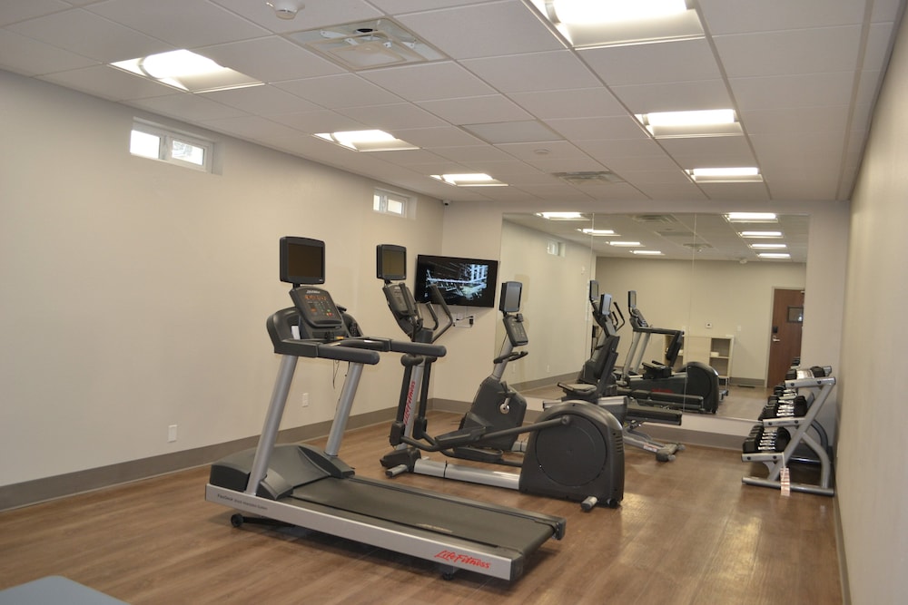 Holiday Inn Express Tallahassee University Central 25/33