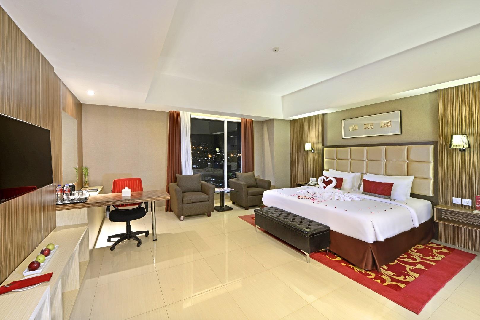 Suite, King Bed