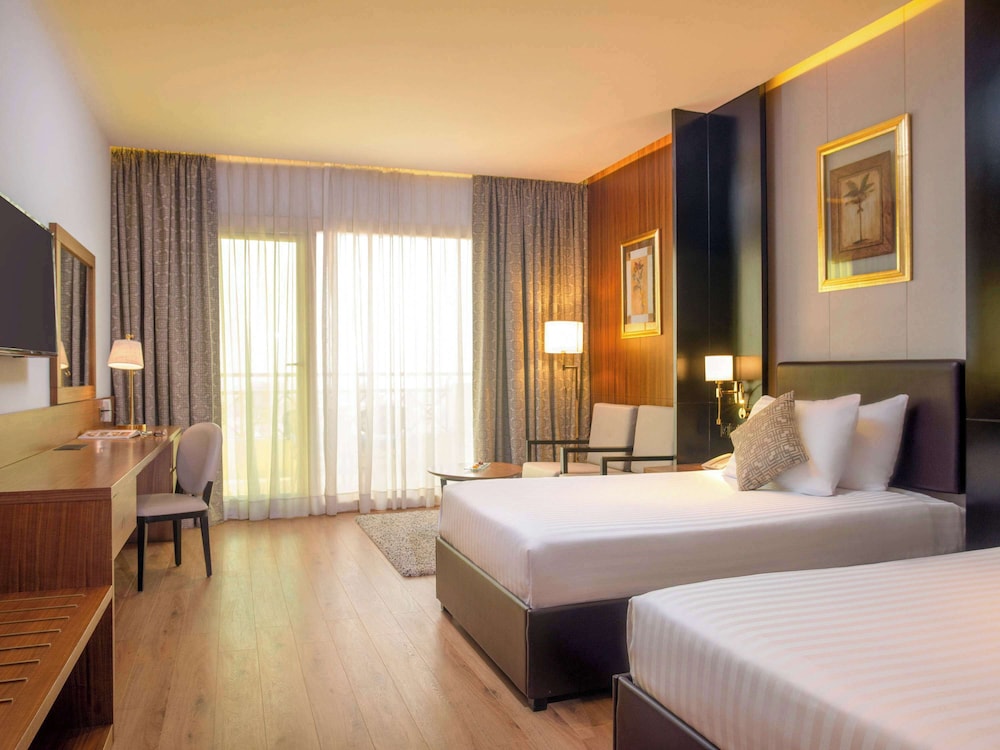 EXECUTIVE, TWIN BEDS, CITY VIEW