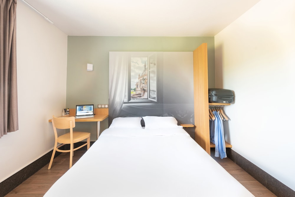 Room at B&B HOTEL Creil Chantilly, CREIL
