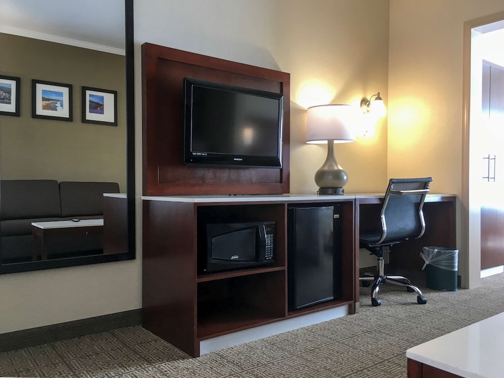 MainStay Suites Orange County John Wayne Airport 51/57