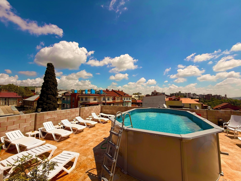 Mit Hotel Tbilisi 54/59