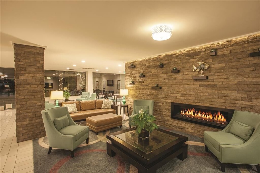 Courtyard by Marriott Santa Barbara Downtown 11/16